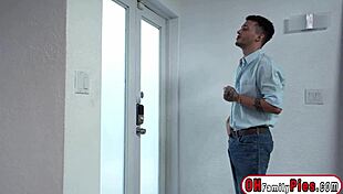 Stepbrother sneaks jerk on masturbating teen stepsis gia ohmy