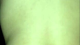 Neighbor slips into yoga leggings for sneaky gym girl hookup when boyfriend leaves