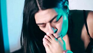 Pretty young feet worship leads to sensual tight pussy licking and steamy fuck