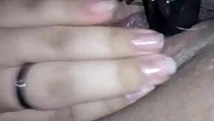 Gostosinha Teases on Webcam with Sultry Solo Moves