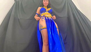 Arab Big Ass Lady Opens Tight Anus for Huge Cock Penetration