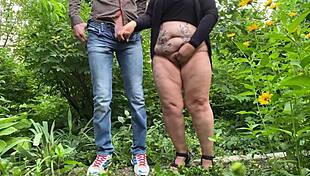 omg my mother-in-law fingered her wet hole til i exploded cum everywhere 😍💦