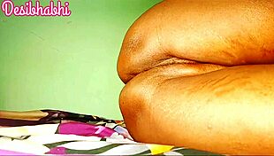 Desi Bhabhi Vina's Wild Anal Assfucking Session Goes Viral with Intense Indian Sex!