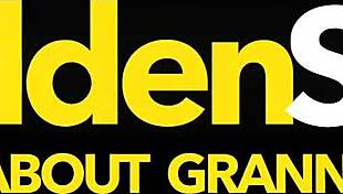 Personal that blonde mature summer squirms as old man fingers massages her wet pussy deep