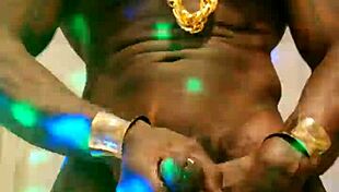 Kyle worships Hallelujah Johnson's BBC cumshot!