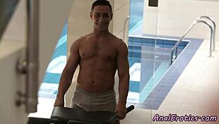 hey classy babe with fake tits loves anal cowgirl riding and group spooning passion 💋