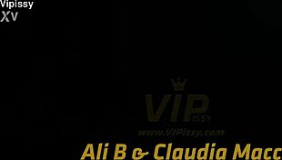 Lesbian Hotties Piss In Mouths