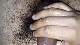 ¿Estás listo para complacerme mientras me masturbo salvajemente?