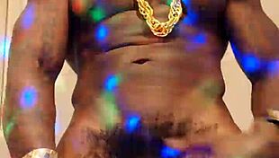 Kyle worships Hallelujah Johnson's BBC cumshot!