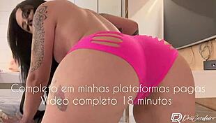 hot gym babe pulls down tight shorts wedged in her juicy ass