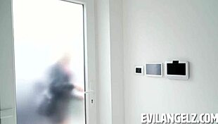 zazie skymm handles anal pounding and deepthroat from nikki nuttz