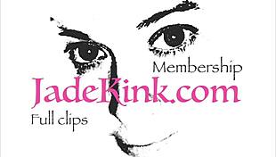 Cheating guy ditches condom for raw creampie in homemade fuck