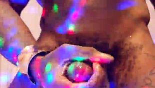 Kyle worships Hallelujah Johnson's BBC cumshot!