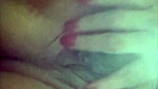 hot venezuelan granny sends nude pics to seduce me