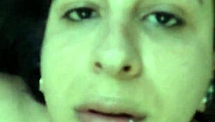 TRAVESTI TATUADA FODE LOIRINHO GOSTOSO IN BEDROOM CROSSDRESSING FUN