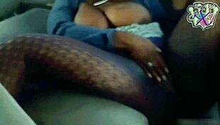 Black Milf Yukisenpai Fingers Wet Pussy By Roadside To Sexy Audiobook, Dripping For More Yukisenpaikurochan