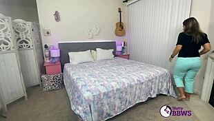 cameron skye masturbates with lesbian bbw help backstage