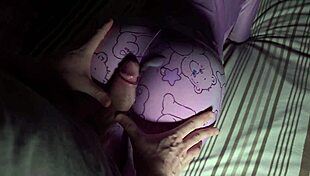 stepsis begs touch her pussy but no cum inside