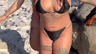 Eu E Minha Amiga Procuramos Pau E Leite Enquanto Maridos Bebiam Cerveja