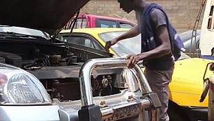 damn mechanic's monster cock makes me squirt deep in ass fixing car garage!! 🚗🍑💦