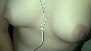 hubby late so i masturbate to intense orgasm like a desperate wife