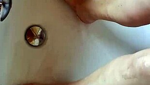 dirty chubby feet washed in bathtub 🦶🛁💦