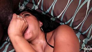 stacked asian mom maxine x deepthroats and pussyfucks monster cock