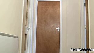 damn that spicy peach slurps every drop off her cumshot face 😍💦