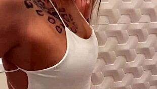 Lesbian Shower Turns Sloppy Double BJ Cum Swap Facial! 💦🚿