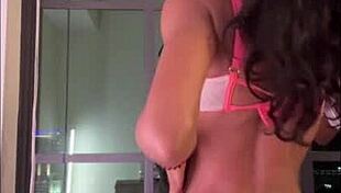 Hey, Alexis Avery squirts cum from window with her small tits pierced 😲💦