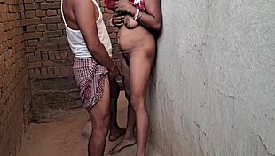 Indian desi bhabhi takes deep creampie pounding!