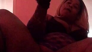 bbw gizelle lane rubs big clit fingers pretty fat pussy with dildo toys