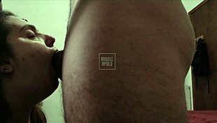 A Loirinha Do Amigo Sucks Me Off Until She Gets Every Drop!