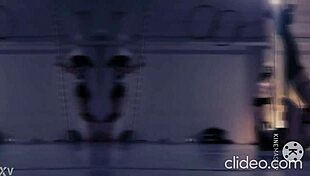 oh man this sexy doctora pole dances shakin her juicy ass im goin crazy!!