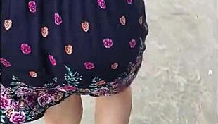 madura venezolana paseando por las calles de lima perú