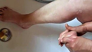 dirty chubby feet washed in bathtub 🦶🛁💦