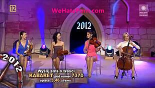 violinists accidentally flash upskirt panties during live performance