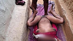 Indian desi bhabhi takes deep creampie pounding!