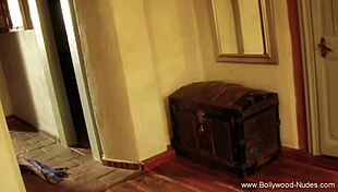 oh man... exotic indian princess dances nude teasing sensual hips!!