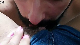 damn this jeans-short milf's fat clit and pussy flash for her cousin to slurp up big time 😜🚗