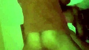 minha esposa safada pegou dois pauzudos pra corno ver double penetration bareback