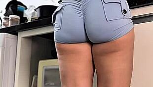 check out this latina's very sexy big ass in tight shorts