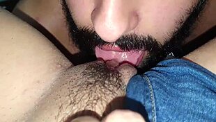 damn this jeans-short milf's fat clit and pussy flash for her cousin to slurp up big time 😜🚗