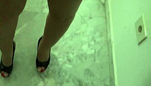 HAIRY LATINA COLOMBIAN MILF FUCKS HORNY AMERICAN SOLDIER KINKY HARDCORE CLOSE UP PUSSY ACTION