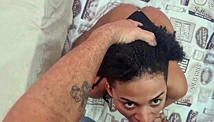 minha meia-irmã skinny latina teen mama o pau e depois entrega o cuzinho apertado pro anal