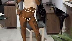 curious about sipping my fresh load after stroking