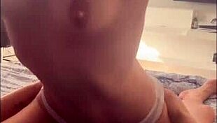 ebony amateur's teasing homemade curves beg for more