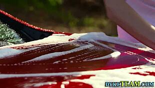 Lesbian Milf Facesat by Scissoring Teen