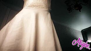 Sweet babe fingers to intense orgasm bliss