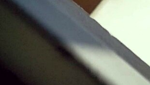 hear neighbor moaning as she takes that thick cock deep vizinha!!